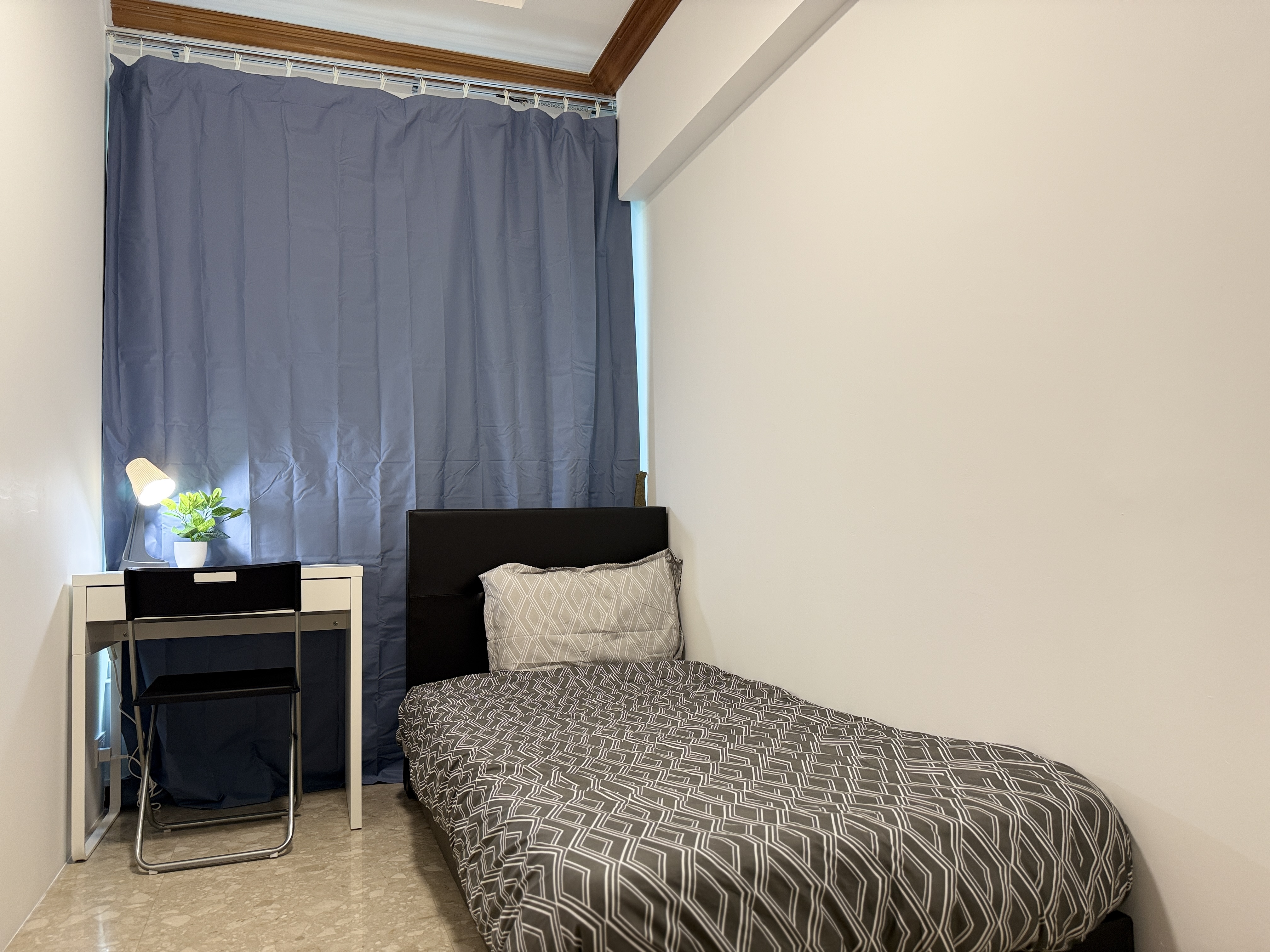 Room 4 (CR4) at The Floravale